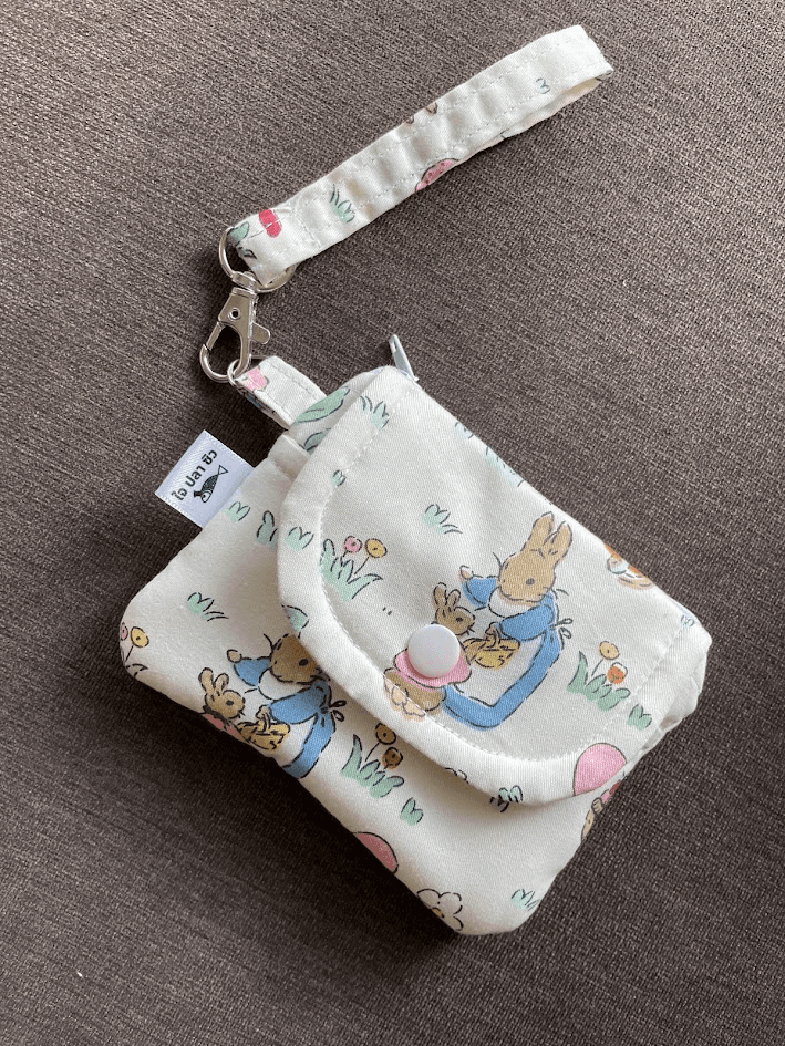 Dual slots coin/card pouch with handle (กระเป๋าใส่เหรียญ/บัตร 2 ช่อง เเบบมีที่จับ)